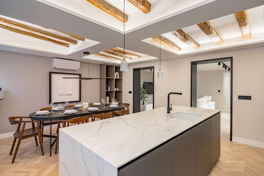 Puerta Del Sol 3Br 3Bh Apartment Madrid Ngoại thất bức ảnh