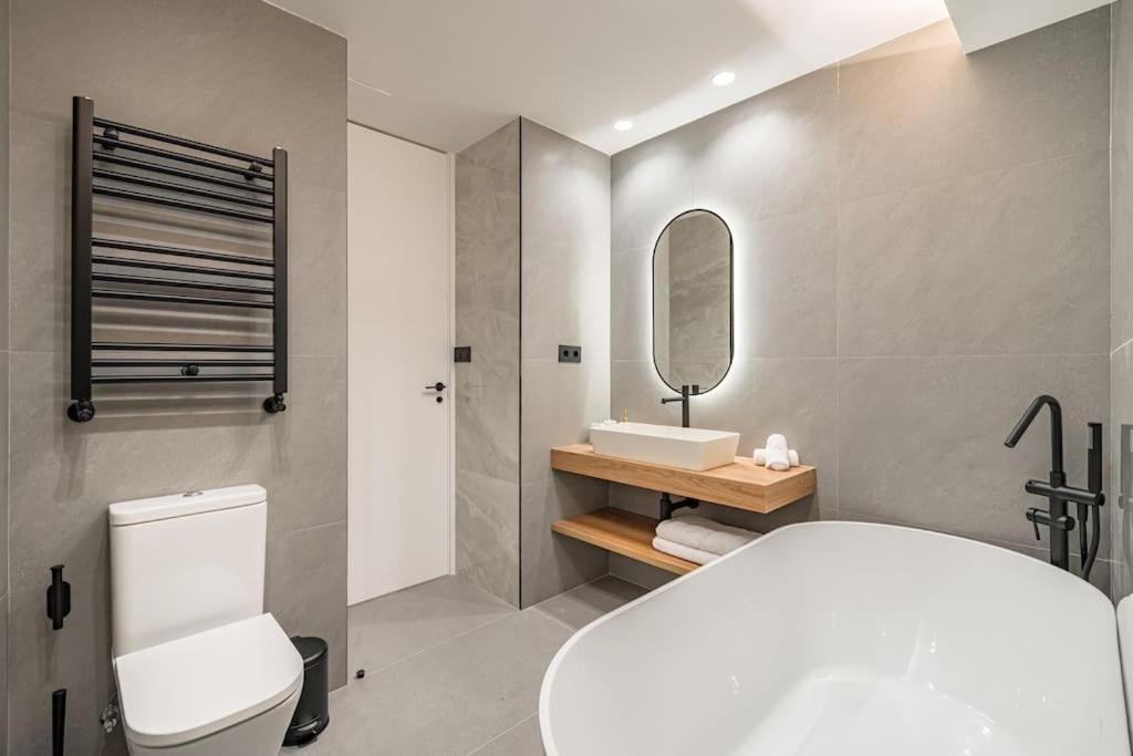 Puerta Del Sol 3Br 3Bh Apartment Madrid Ngoại thất bức ảnh