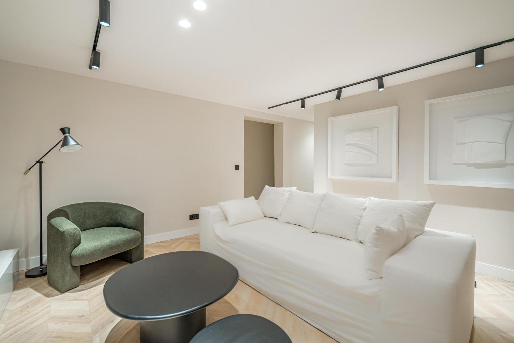 Puerta Del Sol 3Br 3Bh Apartment Madrid Ngoại thất bức ảnh