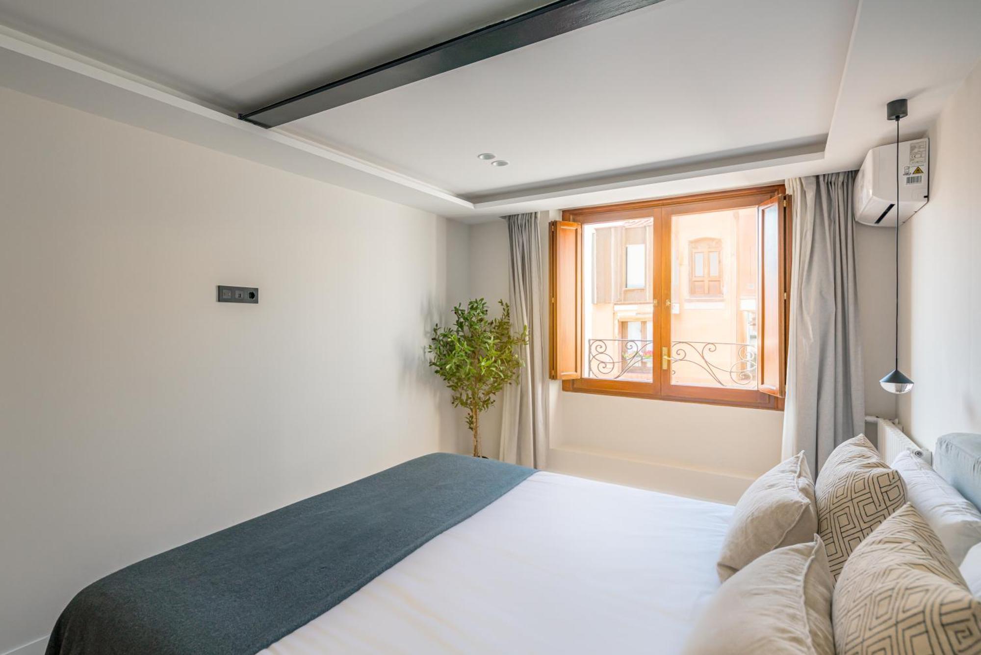 Puerta Del Sol 3Br 3Bh Apartment Madrid Ngoại thất bức ảnh